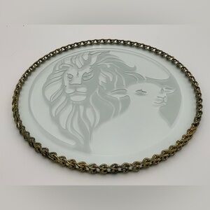 Vintage Rare Lion And The Lamb Etched Glass W/Gold Tone Braid Suncatcher 6 1/8”